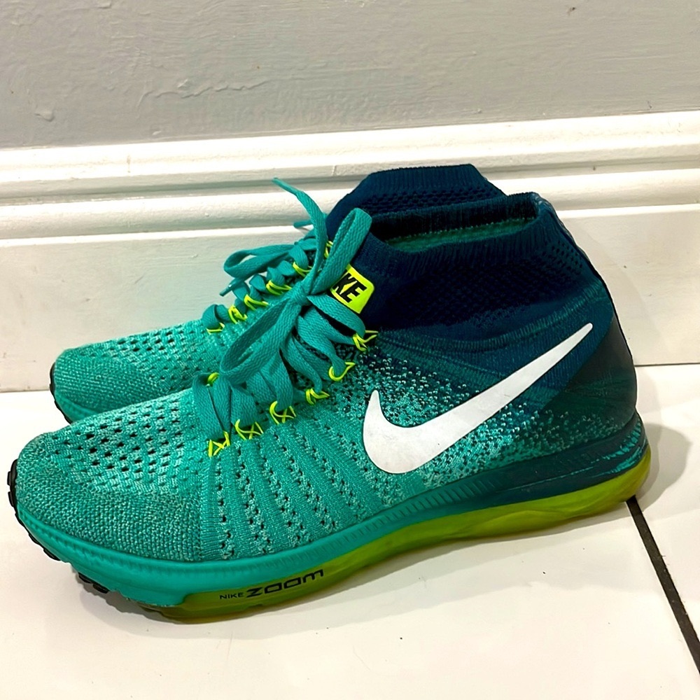 NIKE ZOOM RUN-FAST RUNNING HIGH- TOP